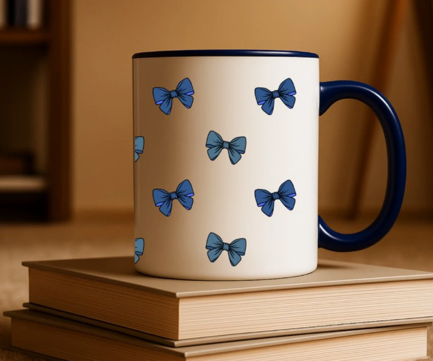 modry-hrnek-s-maslickami